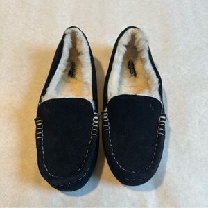 Koolaburra by Ugg size 7 women’s Lezly slipper